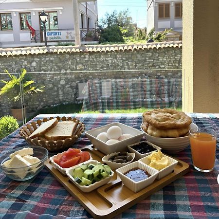 Villa Zoi A Stay To Remember I Located Inside The Castle Of Elbasan, On A Historic Roman Road Via Egnatia I Homemade Breakfast Exterior photo