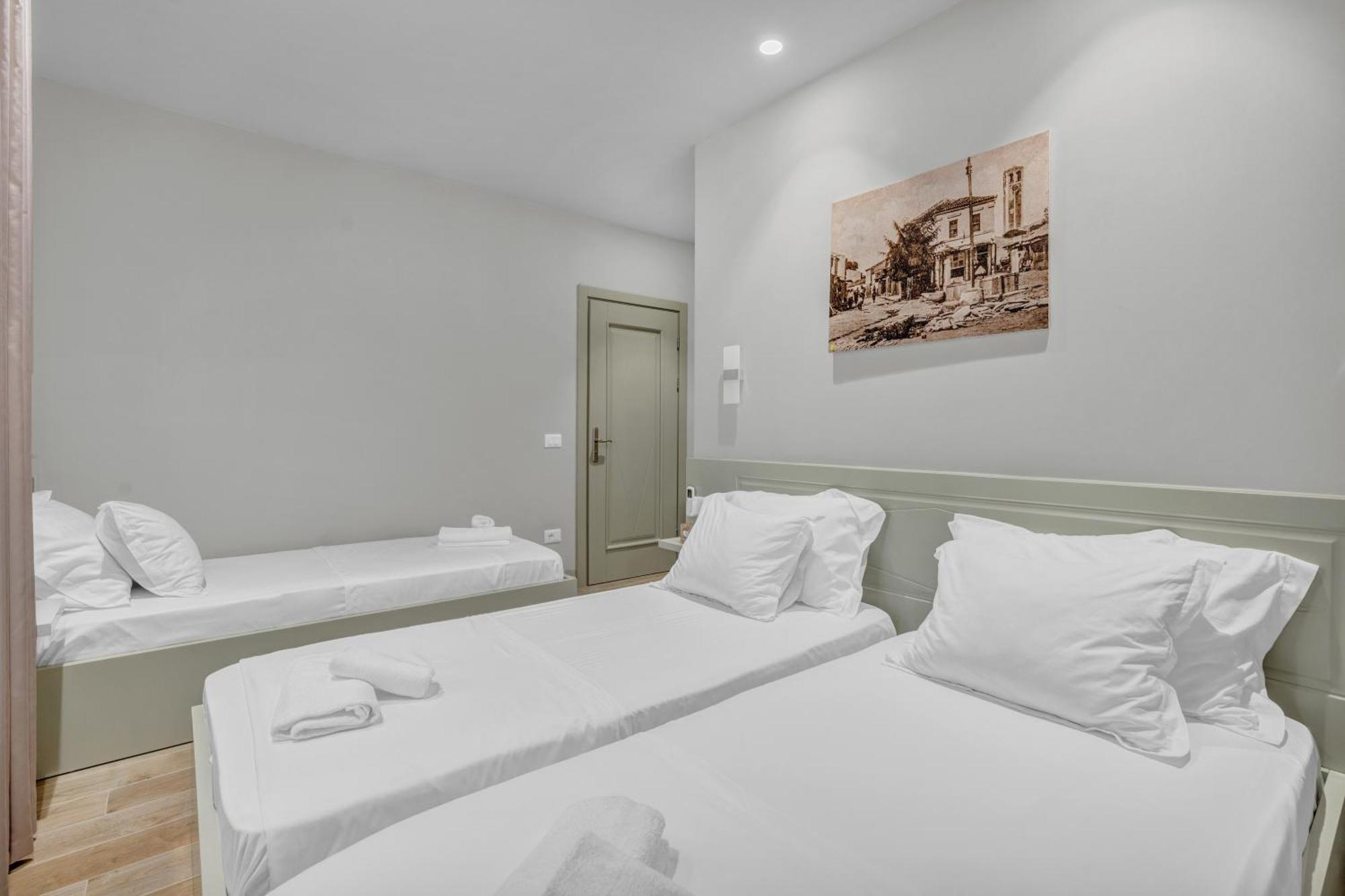Villa Zoi A Stay To Remember I Located Inside The Castle Of Elbasan, On A Historic Roman Road Via Egnatia I Homemade Breakfast Exterior photo