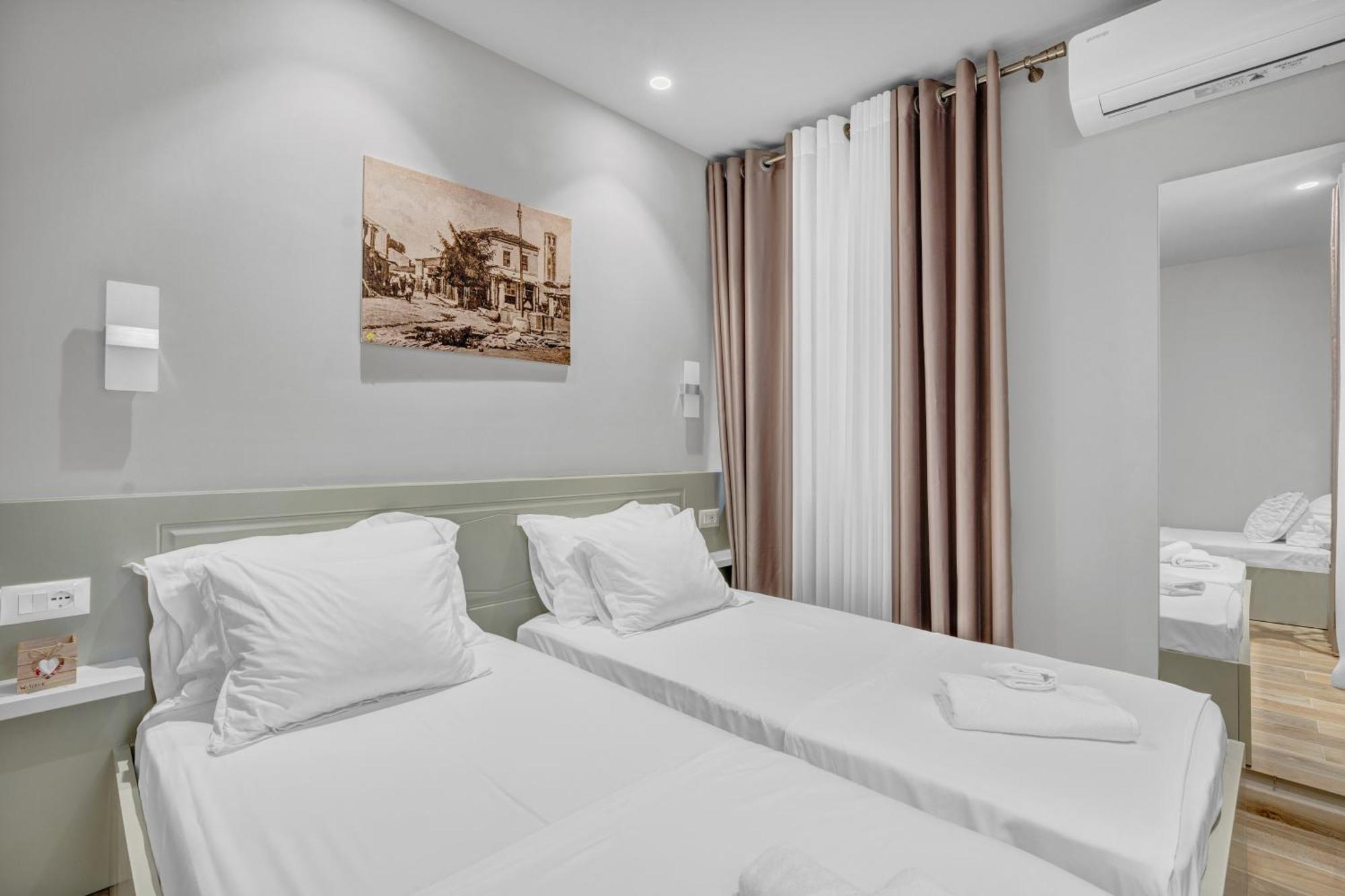 Villa Zoi A Stay To Remember I Located Inside The Castle Of Elbasan, On A Historic Roman Road Via Egnatia I Homemade Breakfast Exterior photo